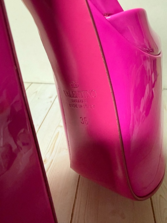 Valentino Garavani Patent Leather Ankle-Strap Platform Heels Pink PP Sz 36 / 6